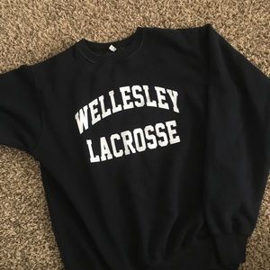 brandy melville wellesly lacrosse crewneck